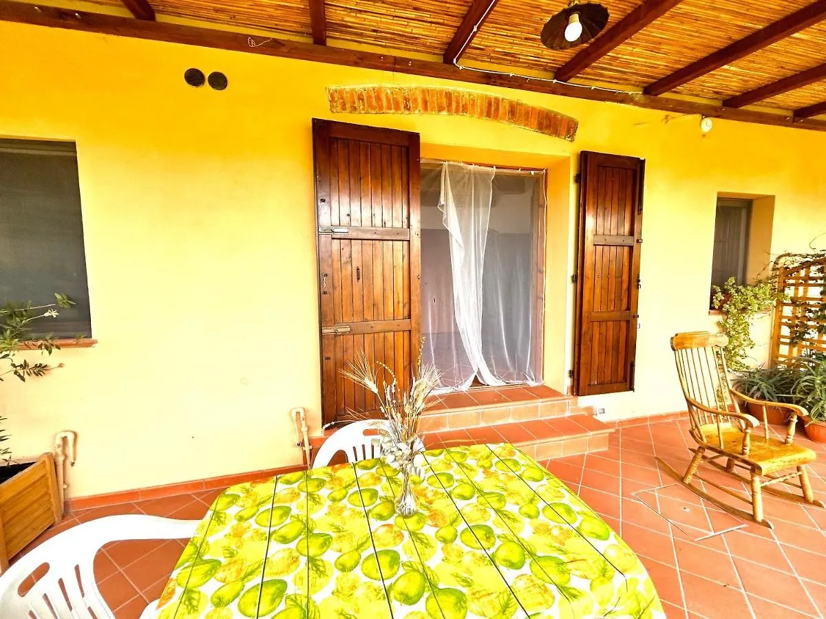 Agriturismo I Girasoli di Lari - Bilocale La Margherita Rivoli  Rivoli (Pisa)