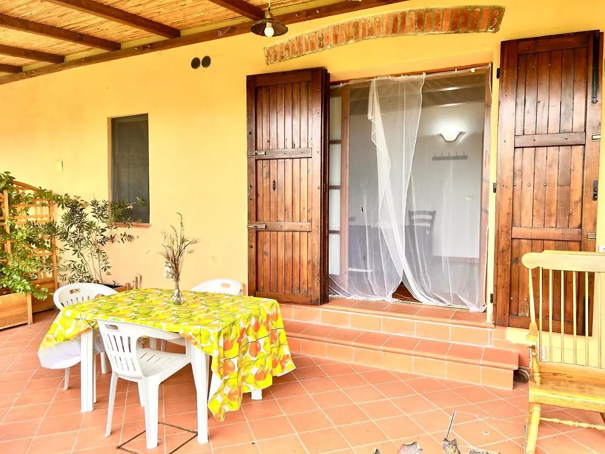 Apartment I Girasoli Di Lari - Bilocale La Margherita Rivoli