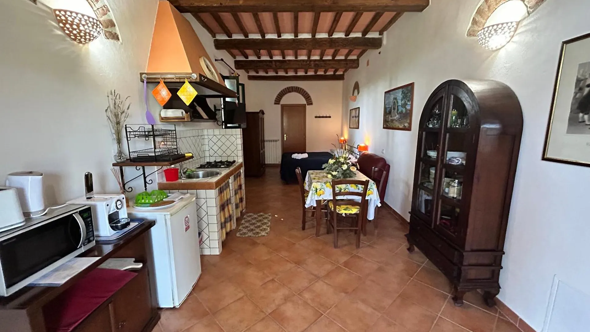 Apartment I Girasoli Di Lari - Bilocale La Margherita Rivoli  Italy